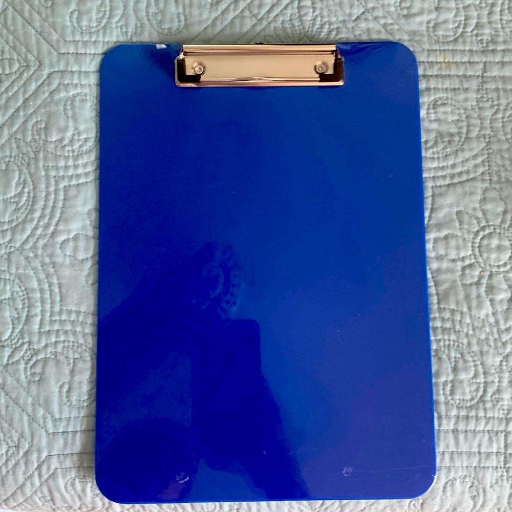 Standard clipboard. Can purchase 1-20